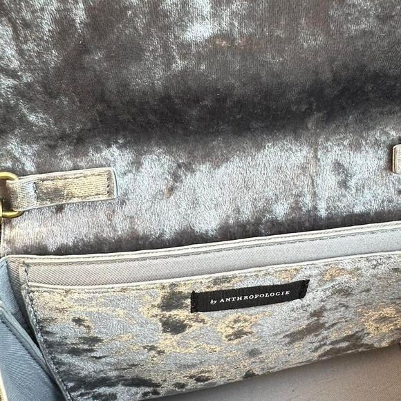 Anthropologie ‘ Bella Bow ‘ Clutch / Purse - Picture 4 of 6